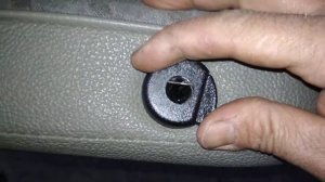 Как снять подголовник на Калине, Гранте.