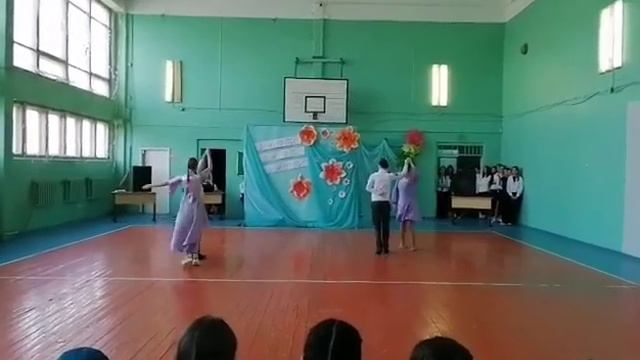 Вальс. Школа номер 10 смотреть онлайн