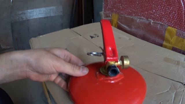 Порошковый огнетушитель ОП-0,5. Он же сувенирный или подарочный. смотреть онлайн