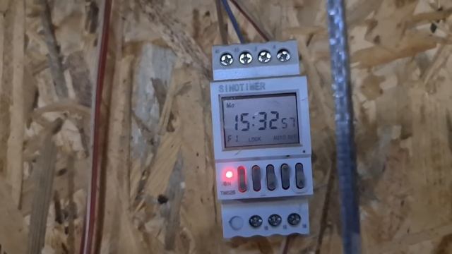 Курятник для кур несушек. Технические моменты, вентиляция, автоматика, обогрев и др. смотреть онлайн