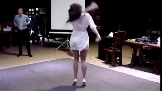 Это энергичный танец смотреть онлайн