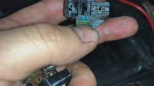 ПОЧЕМУ НЕ КРУТИТ СТАРТЕР AUDI A4 B6 / СТАРТЕР НЕ РЕАГИРУЕТ НА ПОВОРОТ КЛЮЧА ЗАЖИГАНИЯ /РЕЛЕ СТАРТЕР