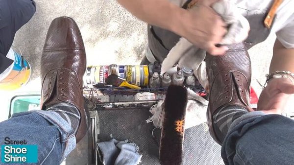 Shoe Shine ASMR 👩👩👩 WOMEN shining OLD Brown Shoes