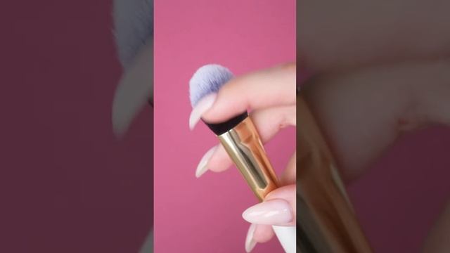 кисть для макияжа - Small Flat Foundation Brush 115 смотреть онлайн