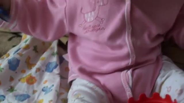 Развитие ребенка в 8 месяцев Развивающие игры дома смотреть онлайн