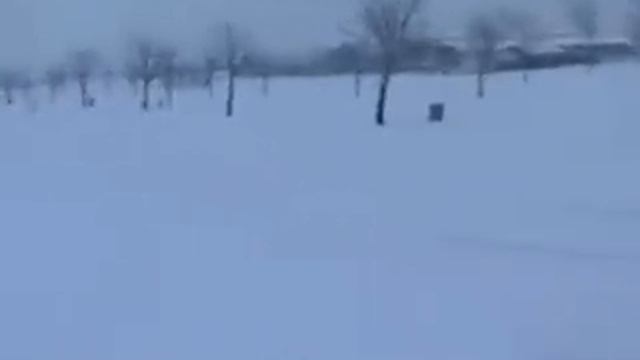 Snowoarding behind Toyota Surf смотреть онлайн