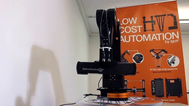 Robot arm with industrial 3D scanner смотреть онлайн