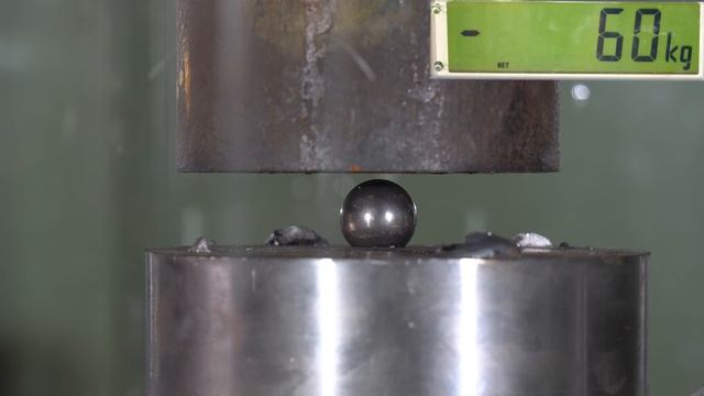 How Strong Are Ball Bearings? How Fast is the Shrapnel? Hydraulic Press Test! смотреть онлайн