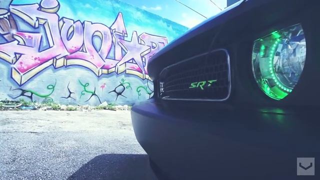 Dodge Challenger SRT8 VOSSEN 720 смотреть онлайн