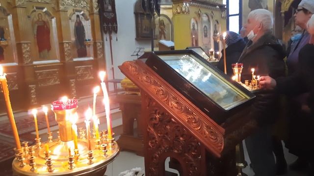 Вечерняя служба праздника ВВЕДЕНИЕ( ВХОД ) ПРЕСВЯТОЙ БОГОРОДИЦЫ. Г. Уссурийск. Храм Покрова.3.12.21 смотреть онлайн