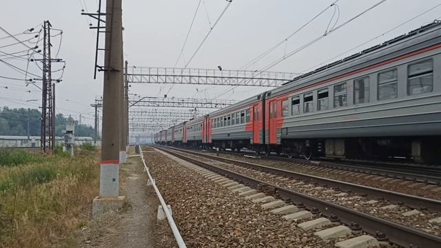 "Наперегонки!" ЭД4М-177 с сообщением Москва - Черусти прибывает на станцию Куровская. смотреть онлайн