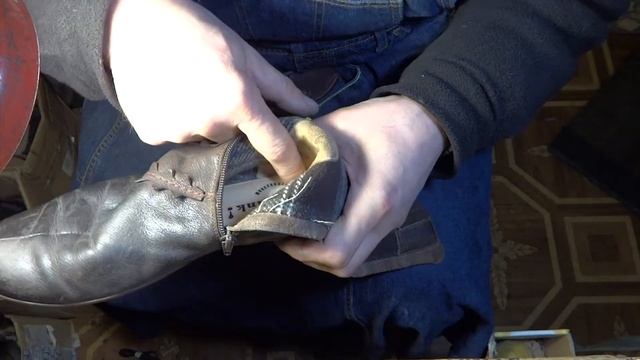 Отпал или поломался каблук на женской обуви (сапогах)? смотреть онлайн