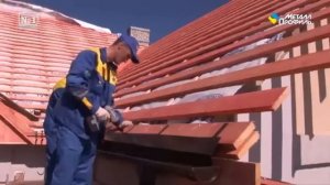 Монтаж карнизной планки и водосточной системы