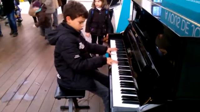 La Leçon de Piano - Pablo смотреть онлайн