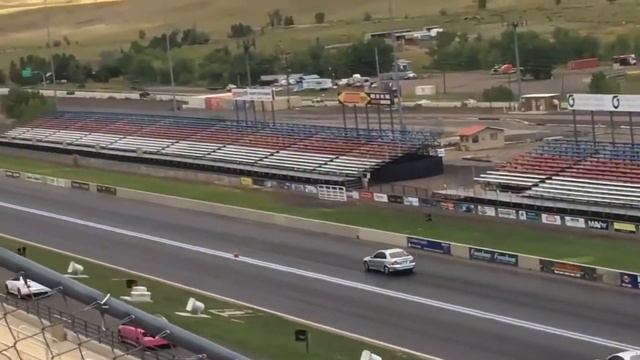 Mercedes-Benz C240 AMG C-Class Drag Racing смотреть онлайн