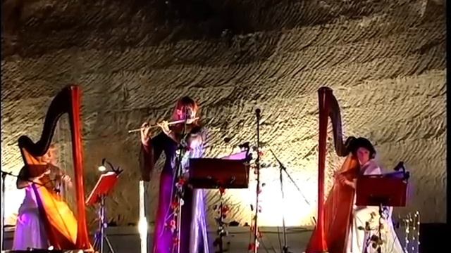 הפיוט יפה נוף - חליל ונבל עם חפציבה הדיווה בחליל במערת בית גוברין העתיקה смотреть онлайн