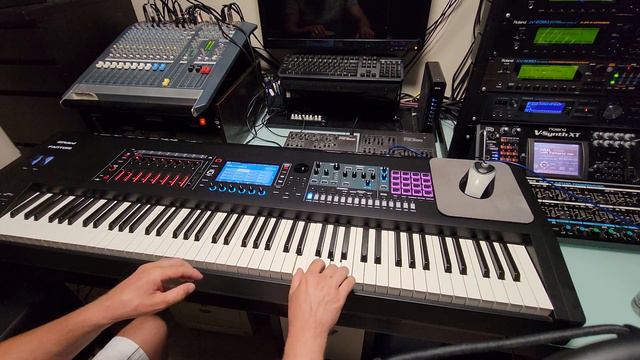 Roland Fantom V-Piano (my favorite 1) смотреть онлайн