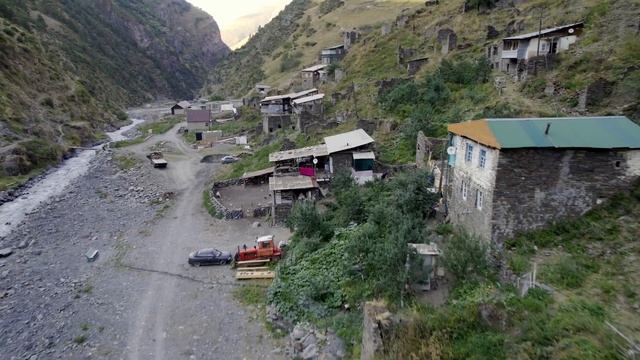 Aknada Aul - Caucasian Siberia. Once looked like Gamsutl. смотреть онлайн