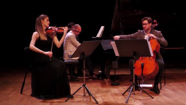 BLIND DATE Concert #7 - BRAHMS смотреть онлайн