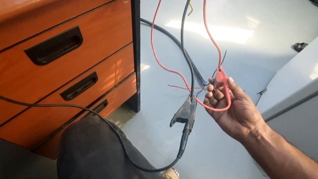 Fluke 550c 5kv Insulation Tester Insulation resistance tests how to check insulation with Megger смотреть онлайн