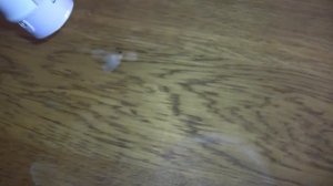 Как убрать воск от свечи с девевяного стола