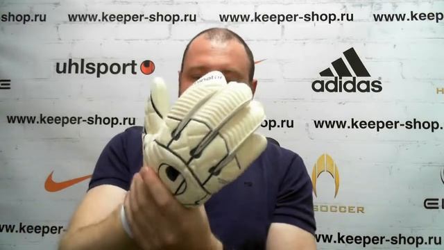 Обзор вратарских перчаток UHLSPORT ELIMINATOR COMFORT TEXTILE смотреть онлайн