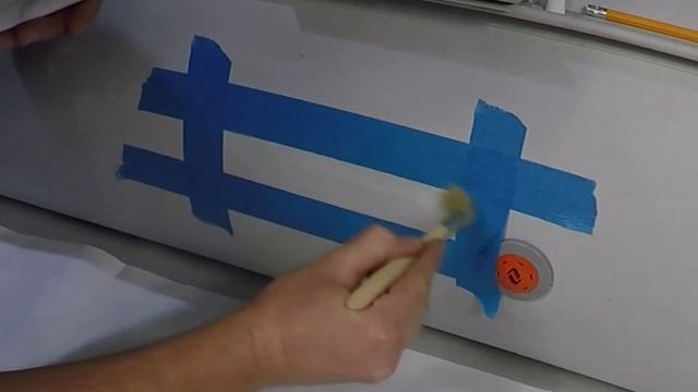 Столик для ПВХ лодки. Как установить крепеж ликтрос. Столик для ЭХОЛОТА и держателей СПИНИНГОВ