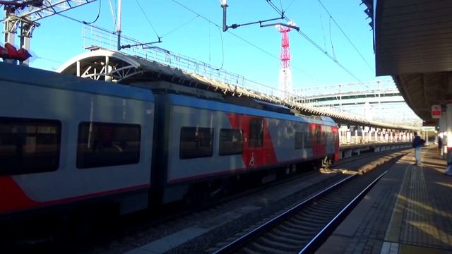 Электропоезд ЭС2Г-081 "Ласточка" на станции "МЦК" Андроновка смотреть онлайн