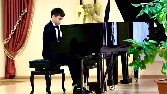 Чимароза Д. «Соната си бемоль мажор». Сабитов Н. «Два башкирских наигрыша». Васильев Павел смотреть онлайн