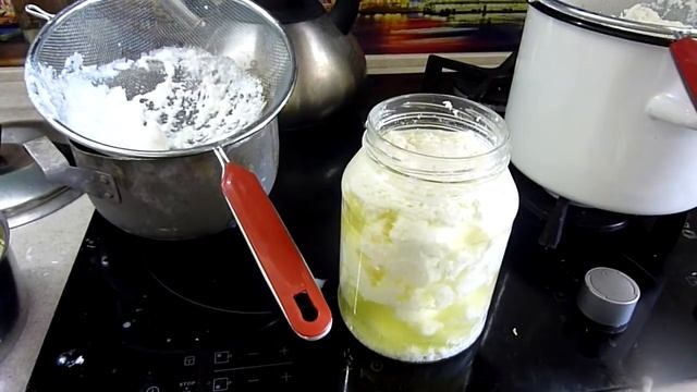 СРАВНИМ сыворотку и творог из кефира тремя способами