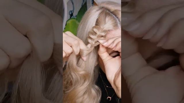 Ободок из кос? смотреть онлайн