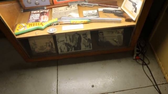 Bonnie and Clyde Ambush Museum and Death Site смотреть онлайн