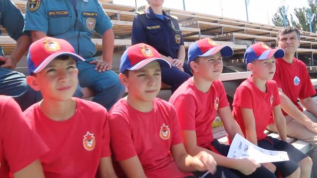 Одной из важнейших гарантий безопасности на воде является умение хорошо плавать смотреть онлайн