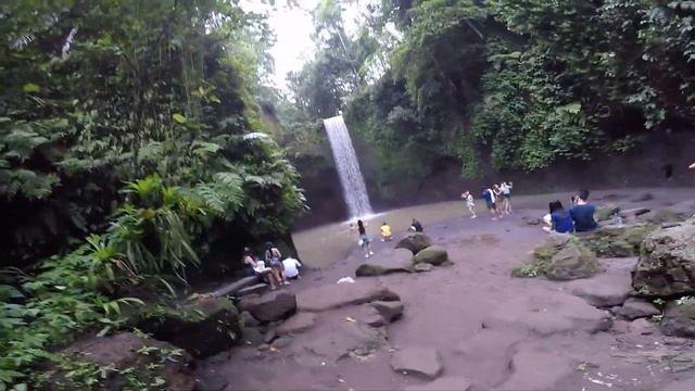 Водопад Air Terjun Tibumana Бали смотреть онлайн