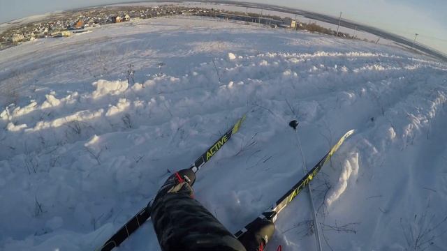 26 лет не катался на лыжах... С больными ногами решил таки прокатиться) смотреть онлайн