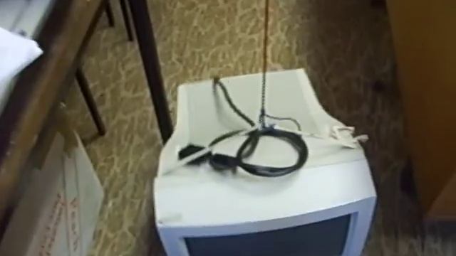 Монитор повесился! смотреть онлайн