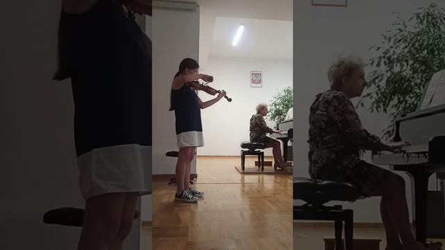 Varvara Sudarikova, Менуэт Л.Боккерини. смотреть онлайн