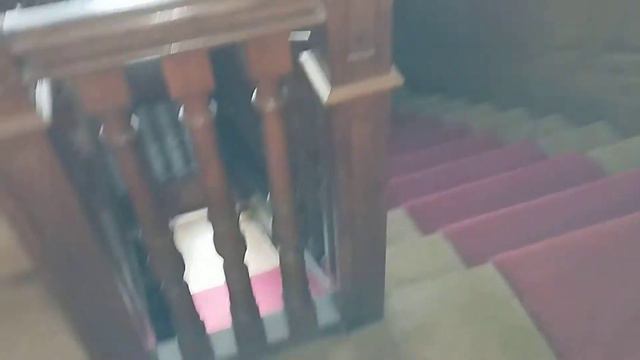 (Toulouse) распашной лифт в "царском" подъезде смотреть онлайн