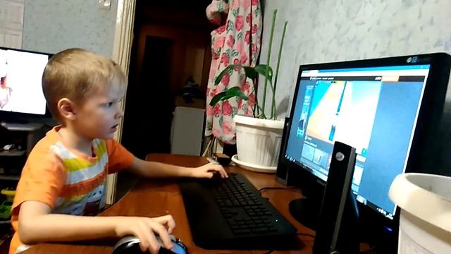 А вам слабо? Это надо видеть! Папа отучил сына от компьютера. Лабиринт страха. Лучшее видео. Ужас. смотреть онлайн