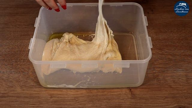 Fluffige Focaccia / Italienisches Fladenbrot смотреть онлайн