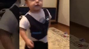Салам алейкум небеса высокие. Исполняет танец маленький Джигит.