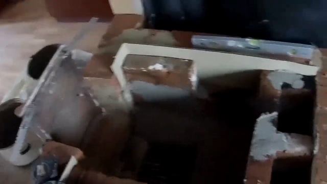 Установка топочной чугунной дверцы. Сделать печь самому в своем доме. смотреть онлайн