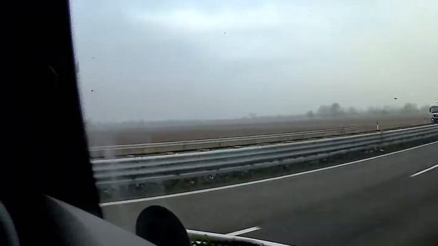 Мойка фуры в Италии, Дальнобой по Европе ?? смотреть онлайн