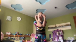Танцевальный урок!Музыкальный клип «Друзья навсегда»