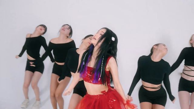 You&Me - Jennie Dance Performance by Luna смотреть онлайн