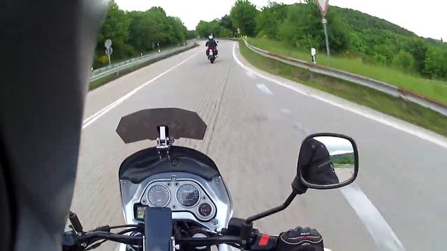 Катаем на Aprilia Pegaso 650 и Yamaha Diversion 900 #1 смотреть онлайн