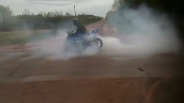 2003 Honda Cbr600RR burnout смотреть онлайн