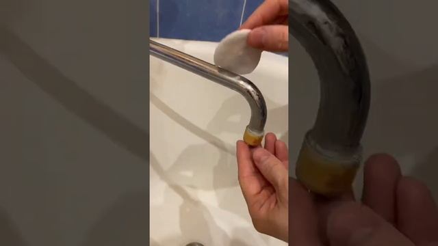 Как убрать известковый налёт с крана | Лайфхаки от Нечетова | nechetoff | ПОДПИШИСЬ ⬇️? #Shorts смотреть онлайн