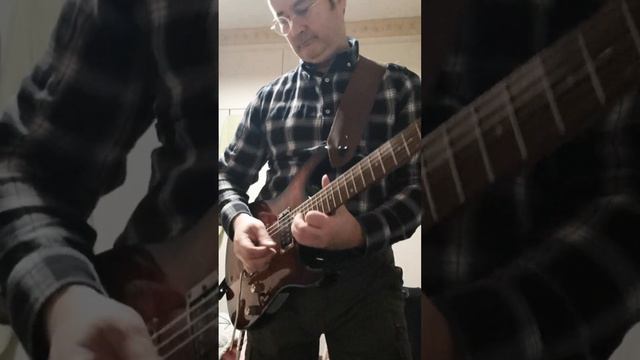 Fender showmaster Bubinga top смотреть онлайн