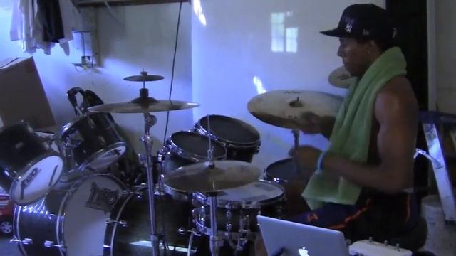 USHER OMG DRUM COVER!!!! LIVE ARRANGEMENT PRODUCED AND PLAYED BY D-M.I.L.E. ON DRUMS!!!! смотреть онлайн
